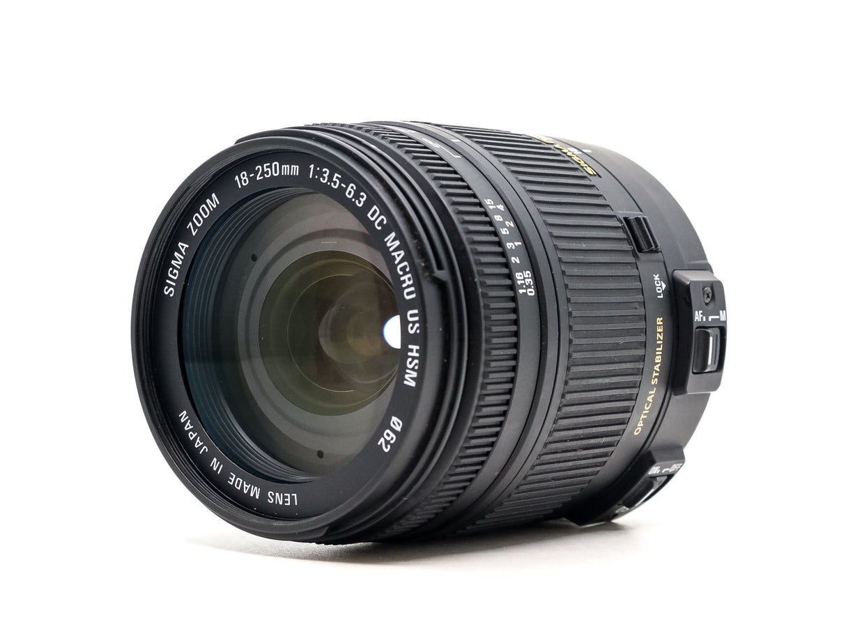 Sigma 18-250mm f/3.5-6.3 DC Macro OS HSM - Canon EF-S Fit - segunda mano - excelente estado - detalle 2 de 3 - SKU 3781271 -
