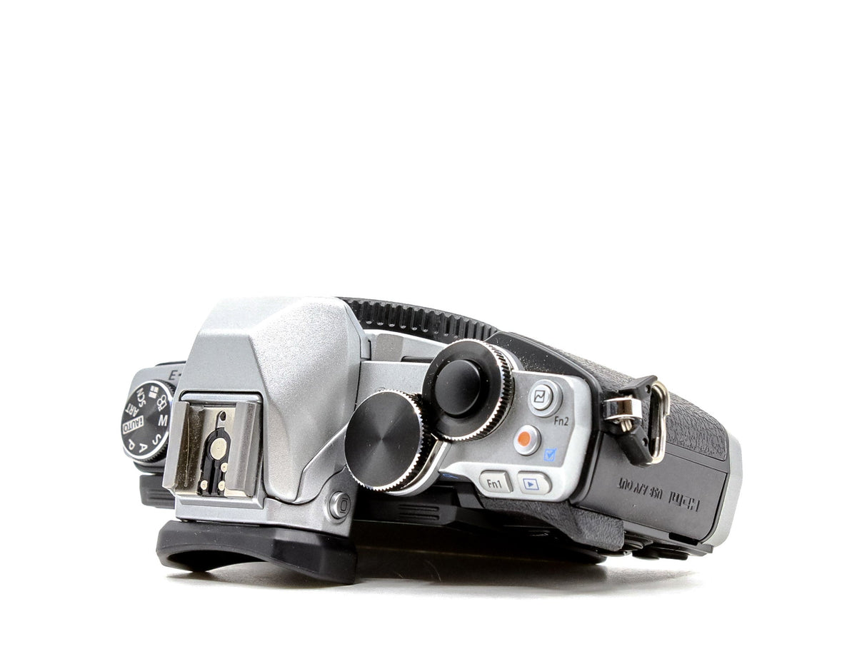 Olympus OM-D E-M10 - segunda mano - excelente estado - detalle 3 de 4 - SKU 3672368 - Camera Market