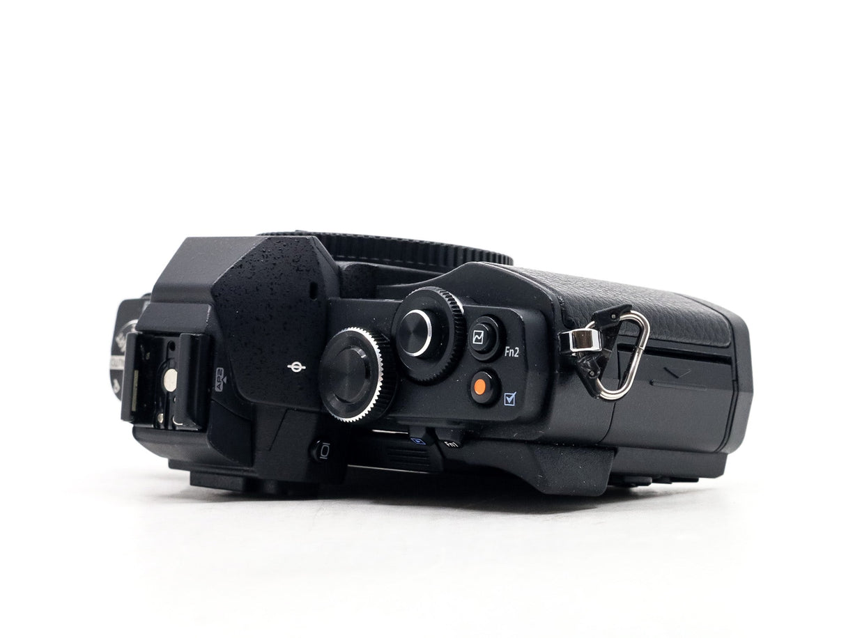 Olympus OM-D E-M5 - segunda mano - excelente estado - detalle 3 de 4 - SKU 3799809 - Camera Market