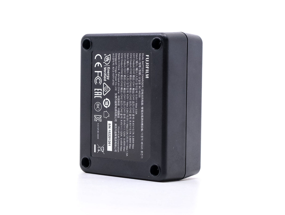 Fujifilm BC-W235 Dual Battery Charger - segunda mano - excelente estado - detalle 3 de 4 - SKU 3782112 - Camera Market