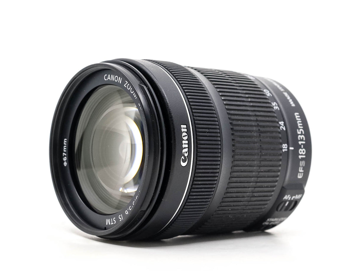 Canon EF-S 18-135mm f/3.5-5.6 IS STM - segunda mano - excelente estado - detalle 2 de 3 - SKU 3778339 - Camera Market