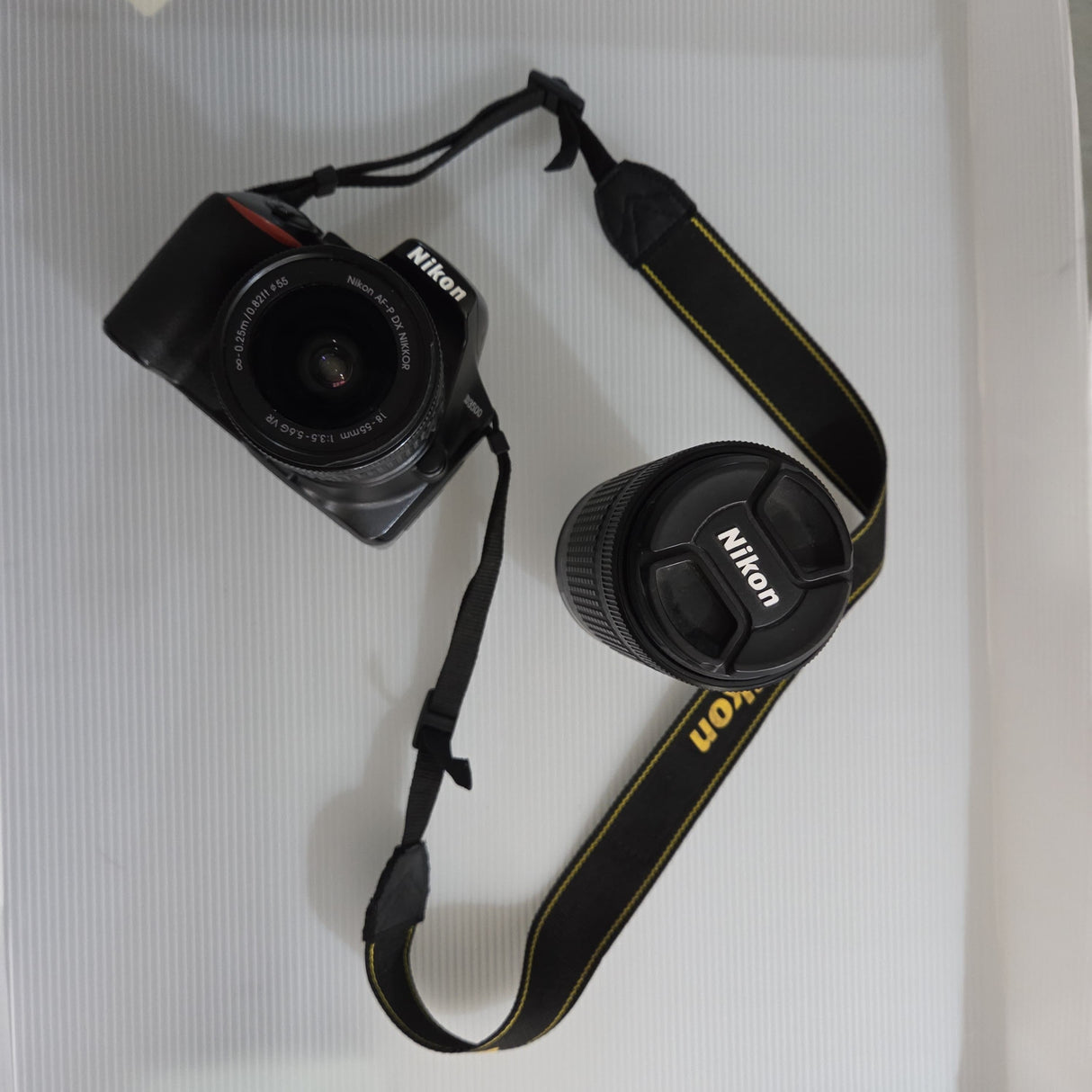 NikonD35001000b6a3-890f-47e4-bbc0-464182481e28