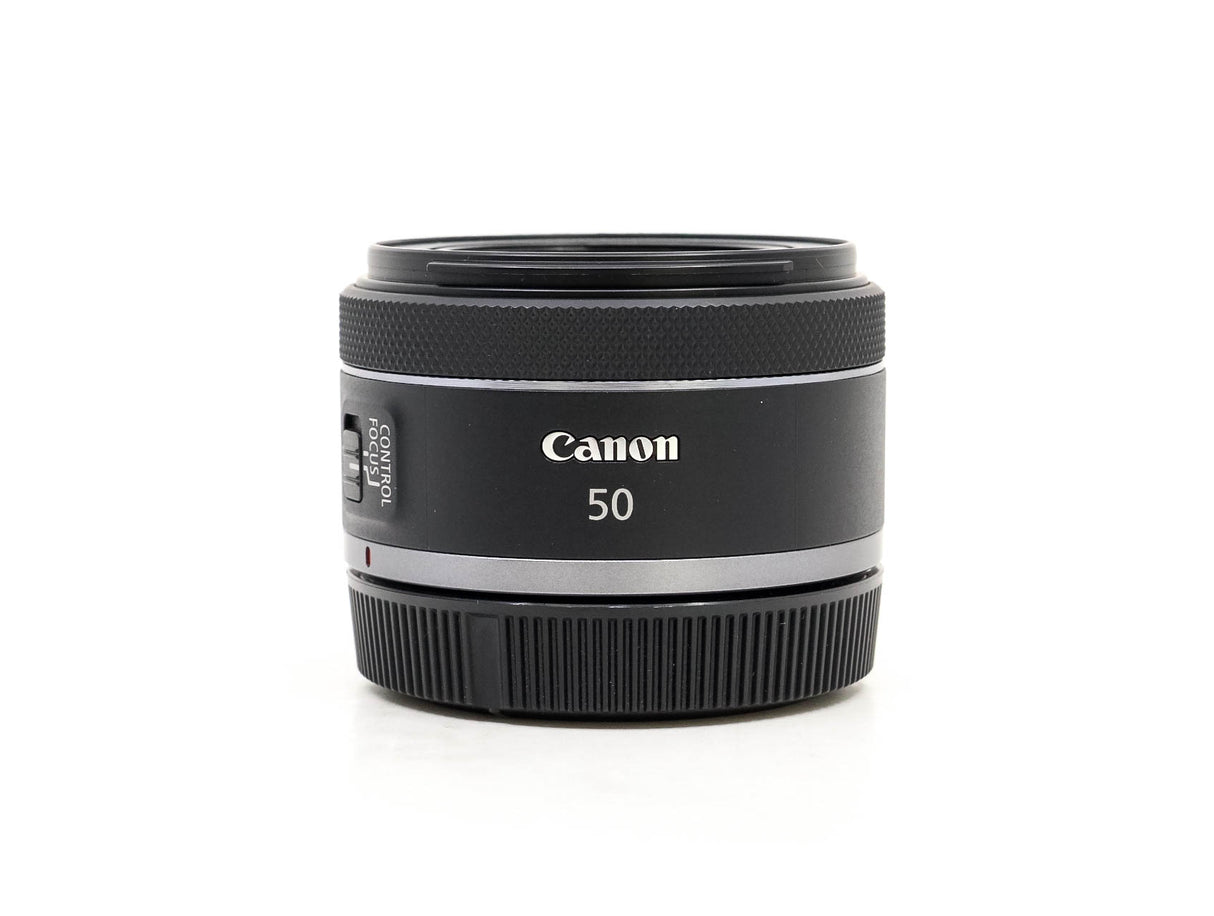 Canon RF 50mm f/1.8 STM - segunda mano - excelente estado - detalle 3 de 4 - SKU 3793731 - Camera Market