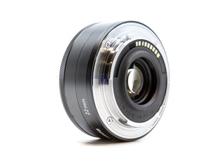 Canon EF-M 22mm f/2 STM - segunda mano - excelente estado - detalle 3 de 3 - SKU 3772992 - Camera Market