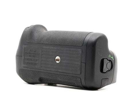Nikon MB-D12 Battery Grip - segunda mano - excelente estado - detalle 4 de 4 - SKU 3790461 - Camera Market