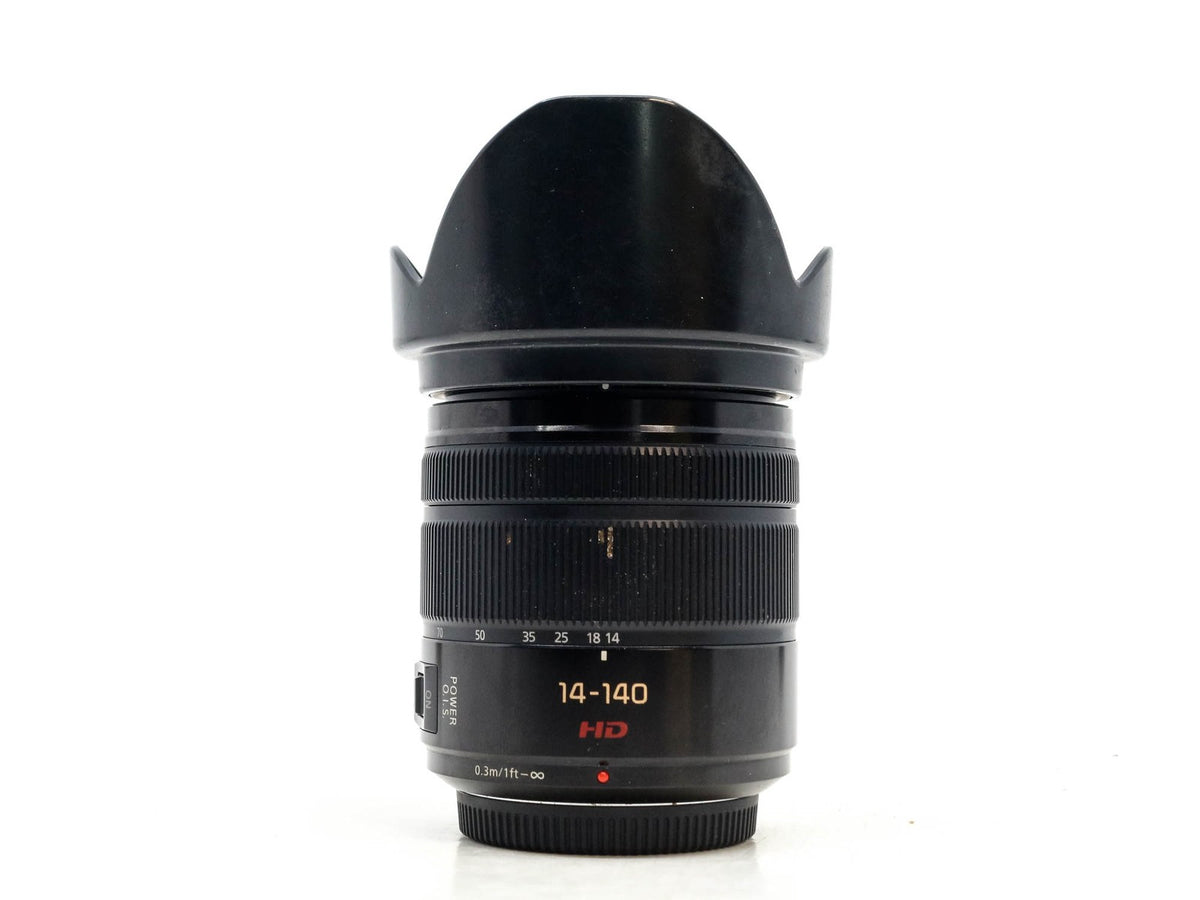 Panasonic Lumix G Vario 14-140mm f/3.5-5.6 ASPH Power O.I.S. (Red HD) · Hauptbild