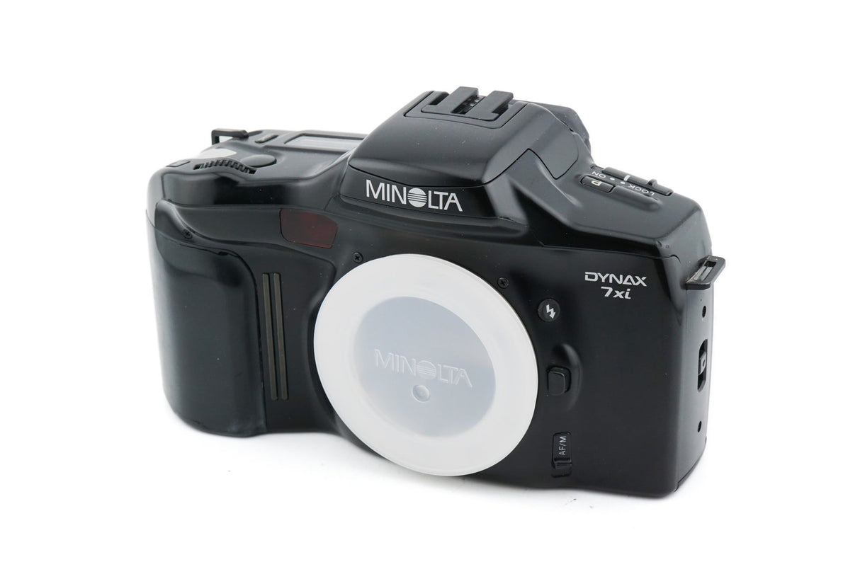 Minolta Dynax 7xi - 35mm Analog SLR Camera (Refurbished) Black