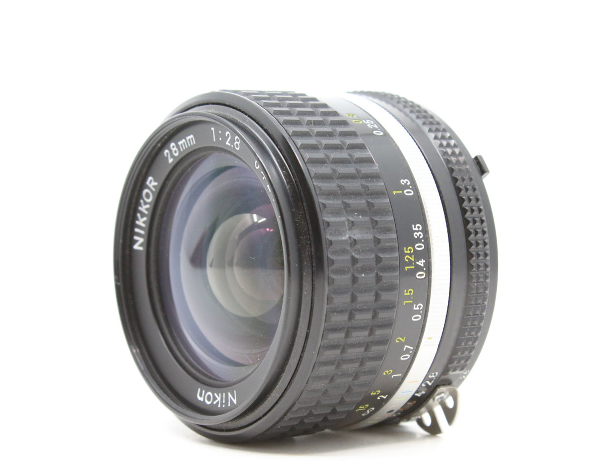 Nikon Ai-S Nikkor 28mm f/2.8 
