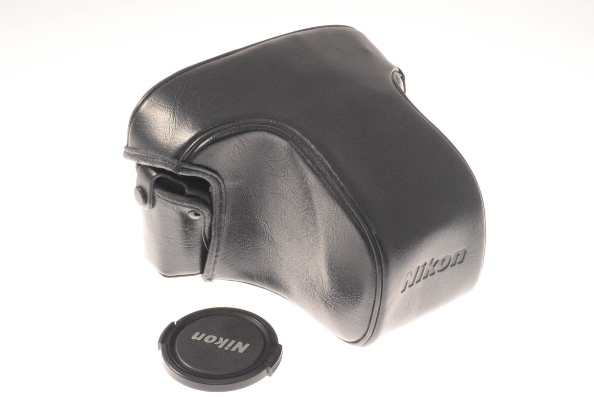 Nikon FE10 + 35-70mm f3.5-4.8 Zoom-Nikkor 