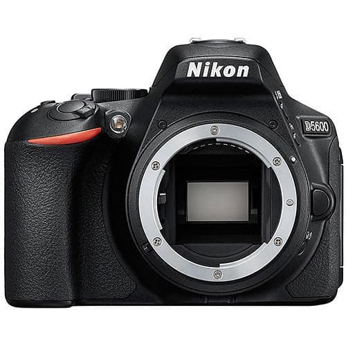 D5600 DSLR – Schwarz · Hauptbild