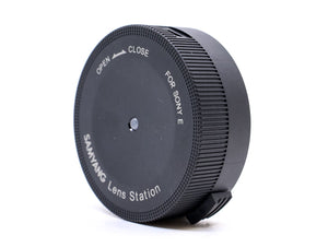 Samyang Lens Station for Sony E - segunda mano - excelente estado - foto principal - SKU 3723294 - Camera Market