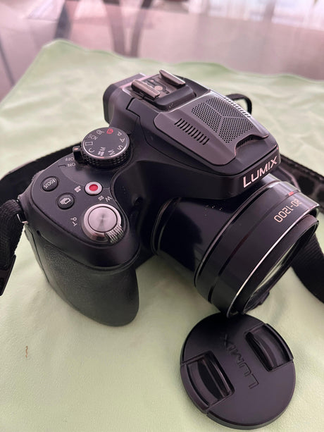 Panasonic  Lumix DMC-FZ70 74a4b1a1-8b5b-4212-9172-b6368a7fb9ad