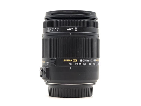 Sigma 18-250mm f/3.5-6.3 DC Macro OS HSM - Canon EF-S Fit - segunda mano - excelente estado - foto principal - SKU 3781271 - 