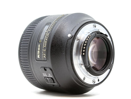 Nikon AF-S Nikkor 85mm f/1.8G - segunda mano - excelente estado - detalle 3 de 3 - SKU 3787475 - Camera Market