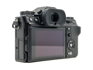 Fujifilm X-T5 - segunda mano - excelente estado - detalle 4 de 4 - SKU 3792050 - Camera Market