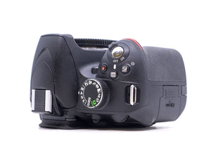 Nikon D3200 - segunda mano - excelente estado - detalle 4 de 4 - SKU 3784454 - Camera Market