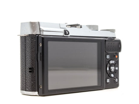 Fujifilm X-M1 - segunda mano - excelente estado - detalle 4 de 4 - SKU 3718373 - Camera Market