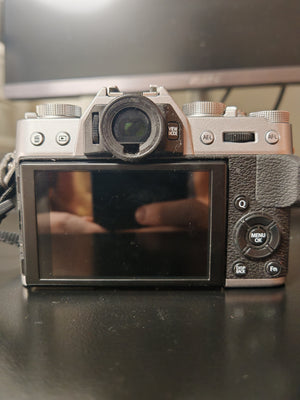 FujifilmXT-1020039c96-e133-42bc-91dc-0bfed1d5df83