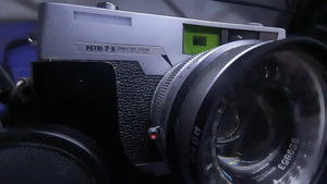 Petri7sc3744657-4a7d-4573-b25c-1819835b696f