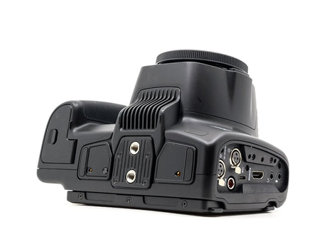 Blackmagic Design Pocket Cinema Camera 6k Pro - Canon EF Fit - segunda mano - excelente estado - detalle 4 de 5 - SKU 3781745