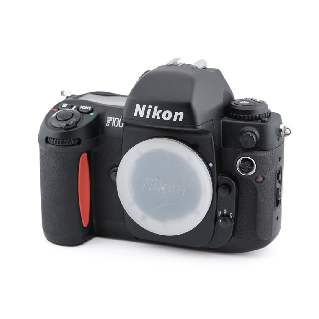 Nikon F100 (Nur Gehäuse) · Hauptbild