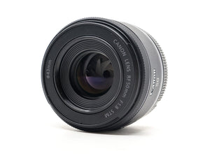 Canon RF 50mm f/1.8 STM - segunda mano - excelente estado - detalle 2 de 3 - SKU 3781622 - Camera Market