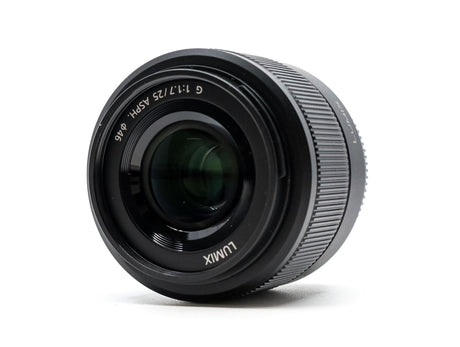 Panasonic Lumix G 25mm f/1.7 ASPH - segunda mano - excelente estado - detalle 2 de 3 - SKU 3794525 - Camera Market