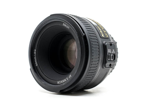 Nikon AF-S Nikkor 50mm f/1.8G - segunda mano - excelente estado - detalle 2 de 3 - SKU 3784460 - Camera Market