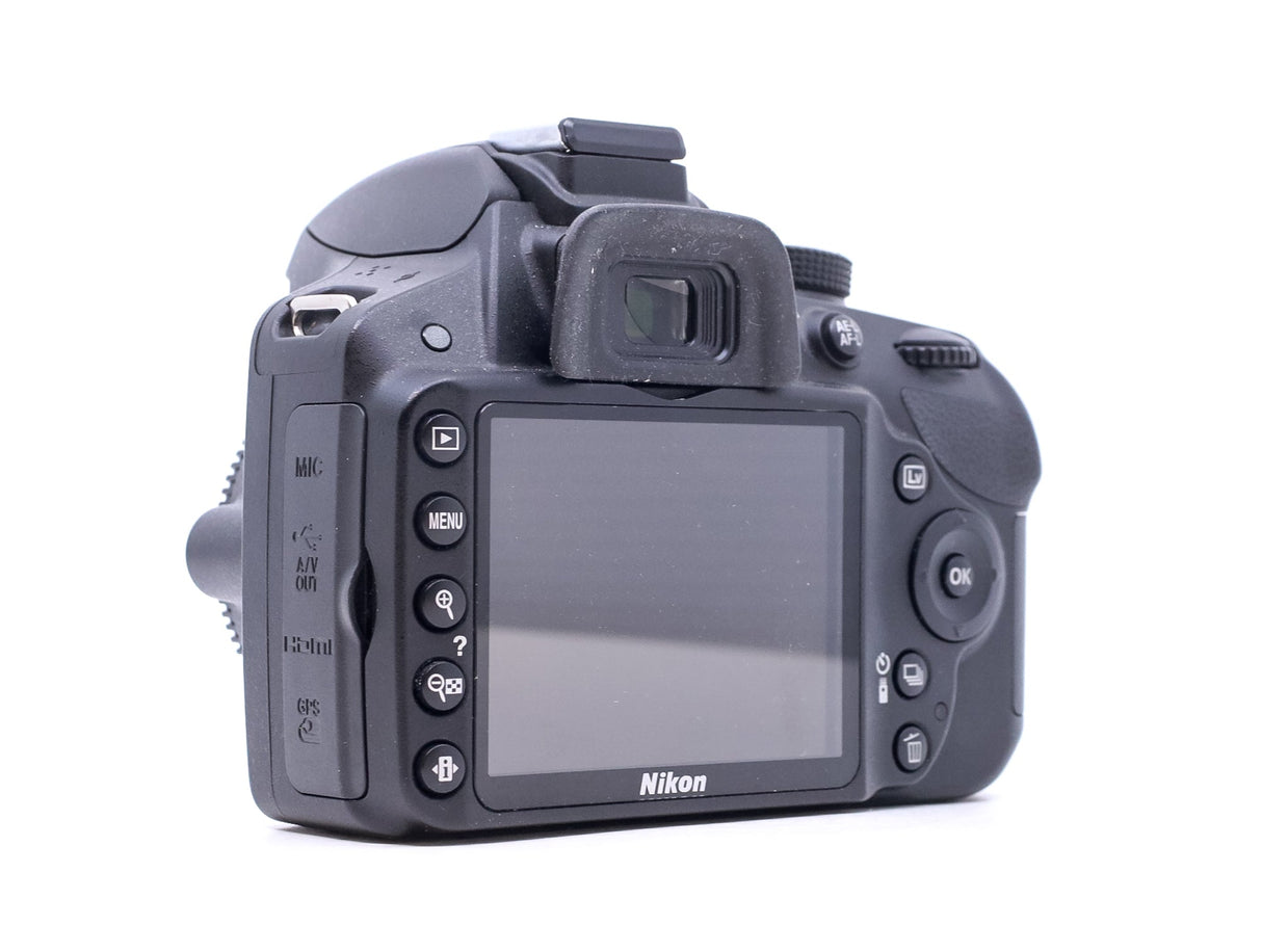 Nikon D3200 - segunda mano - excelente estado - detalle 3 de 4 - SKU 3794229 - Camera Market