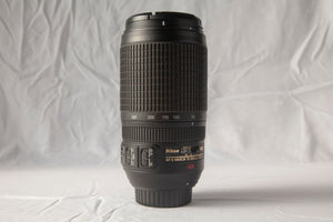 NikonAF-S VR Zoom-Nikkor 70-300mm f/4.5-5.6G IF-EDba1c80fc-a724-4ffc-8ed3-7b0476b0da50