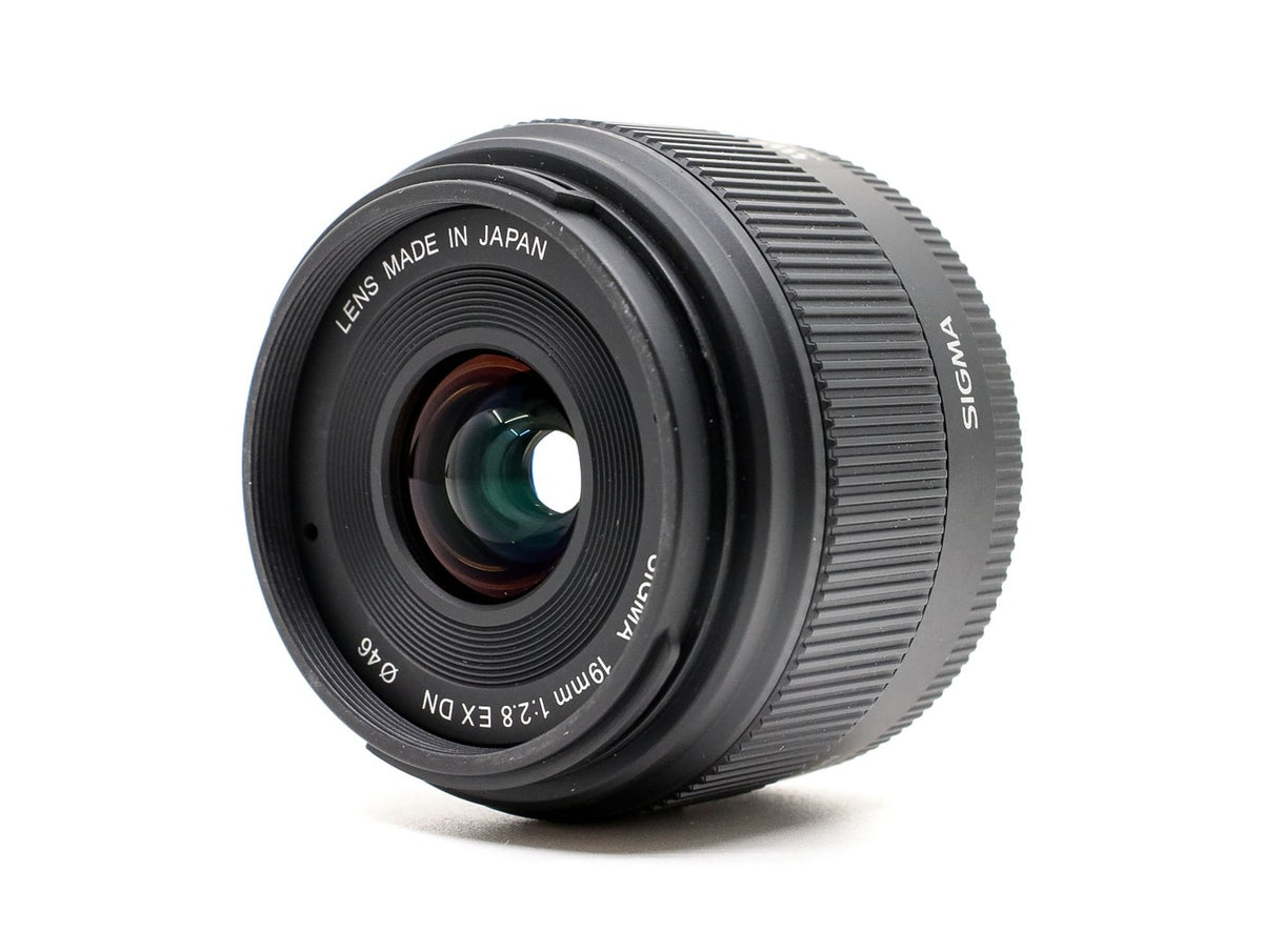 Sigma 19mm f/2.8 EX DN - Micro Four Thirds Fit · Hauptbild