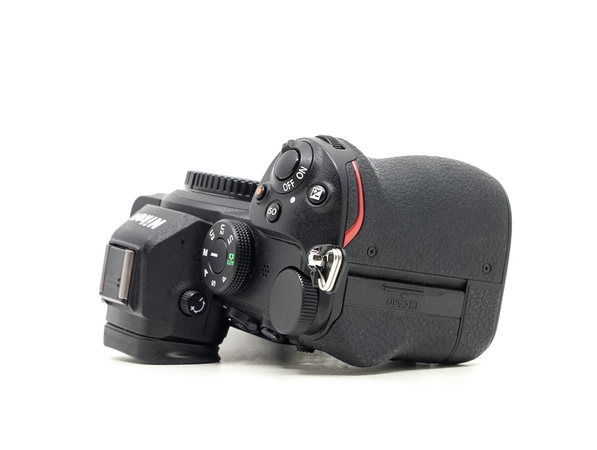 Nikon Z5 - segunda mano - excelente estado - detalle 3 de 4 - SKU 3784615 - Camera Market