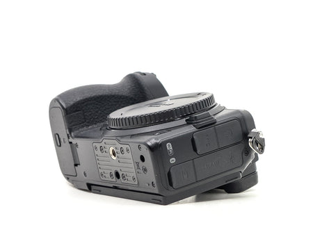 Nikon Z5 - segunda mano - excelente estado - detalle 2 de 4 - SKU 3800247 - Camera Market