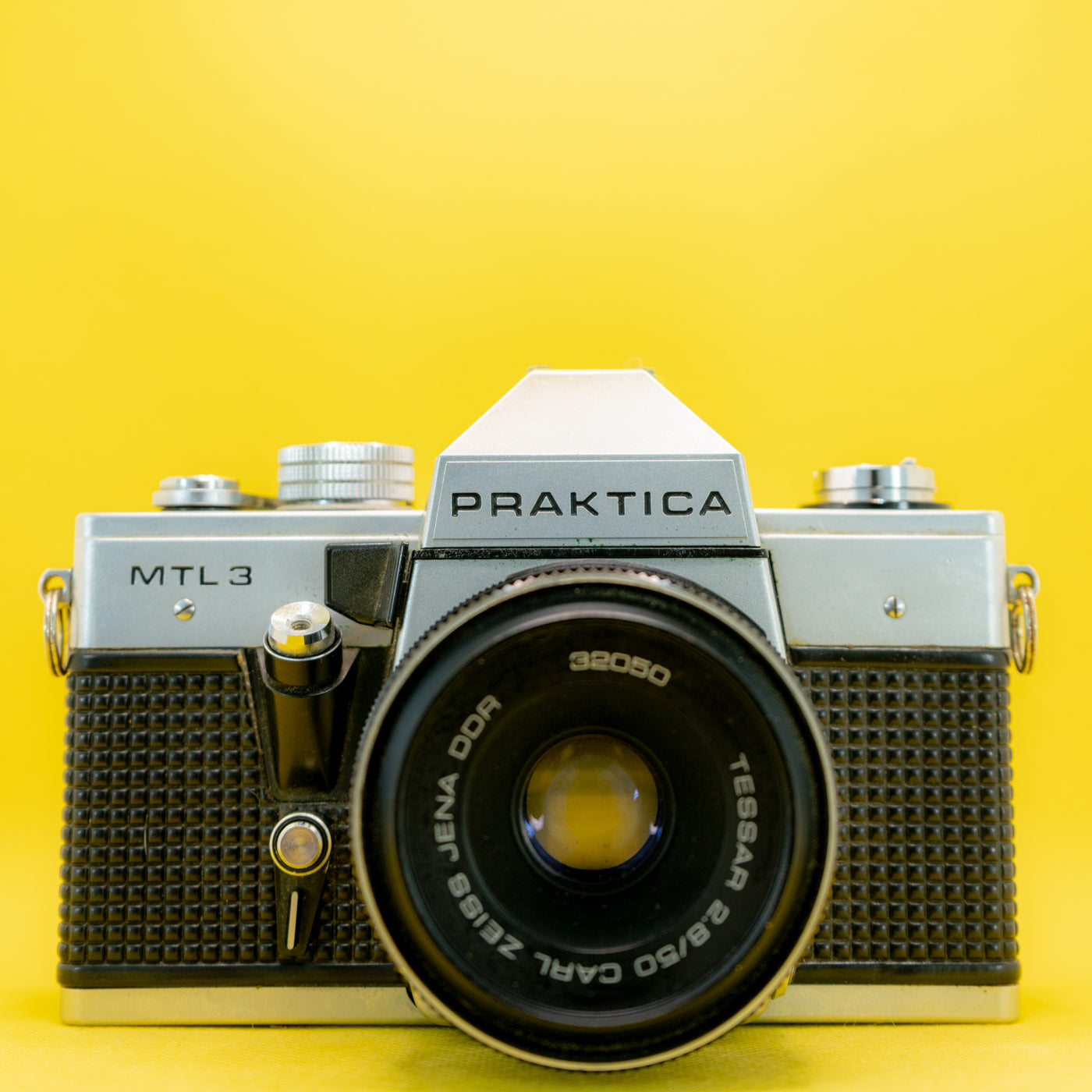 Praktica MTL3/5B (L2) + 50mm Xenar F2.8 - 35mm SLR Filmkamera · Hauptbild